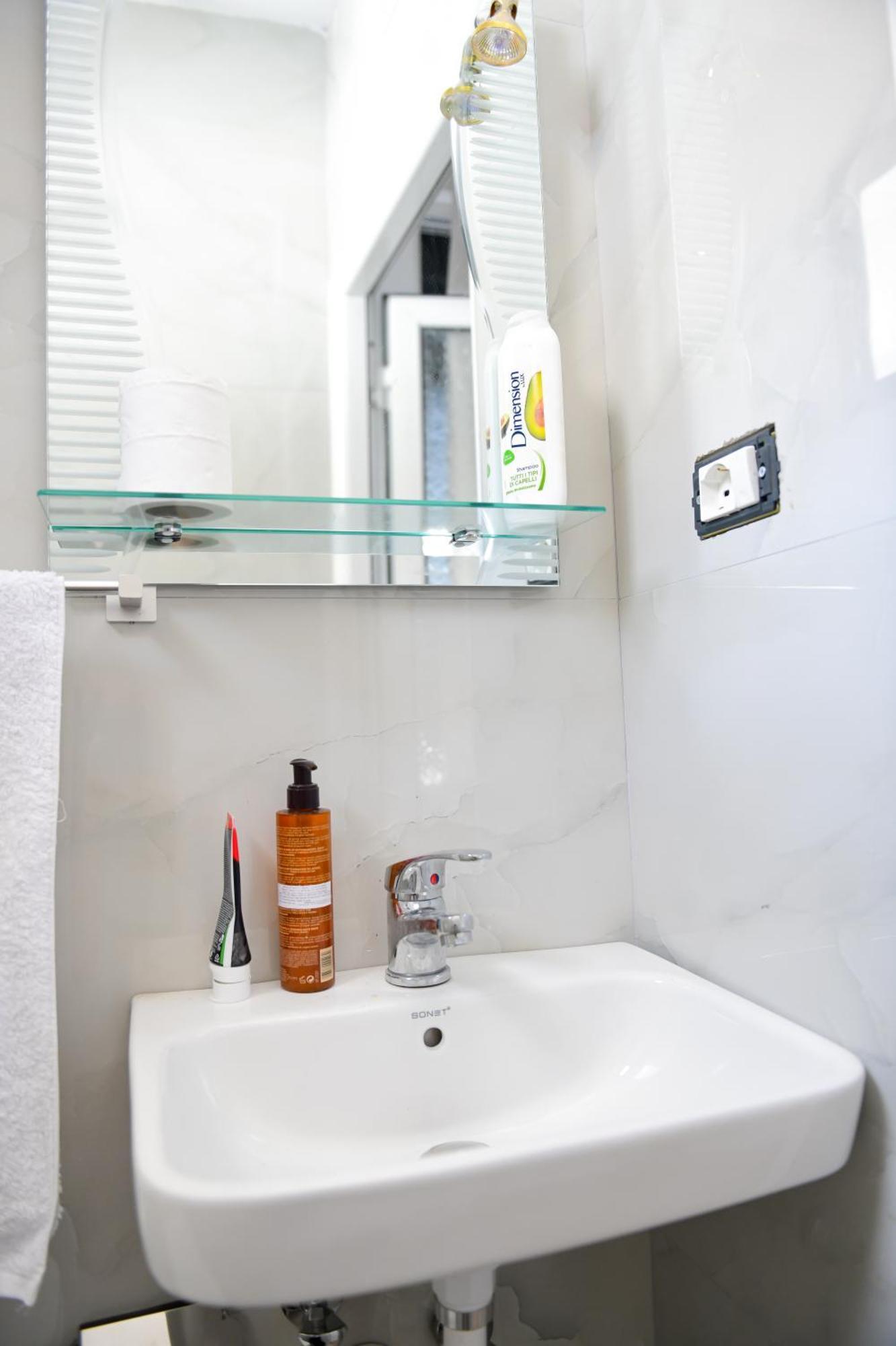 Hotel Villa Edis Берат Екстериор снимка